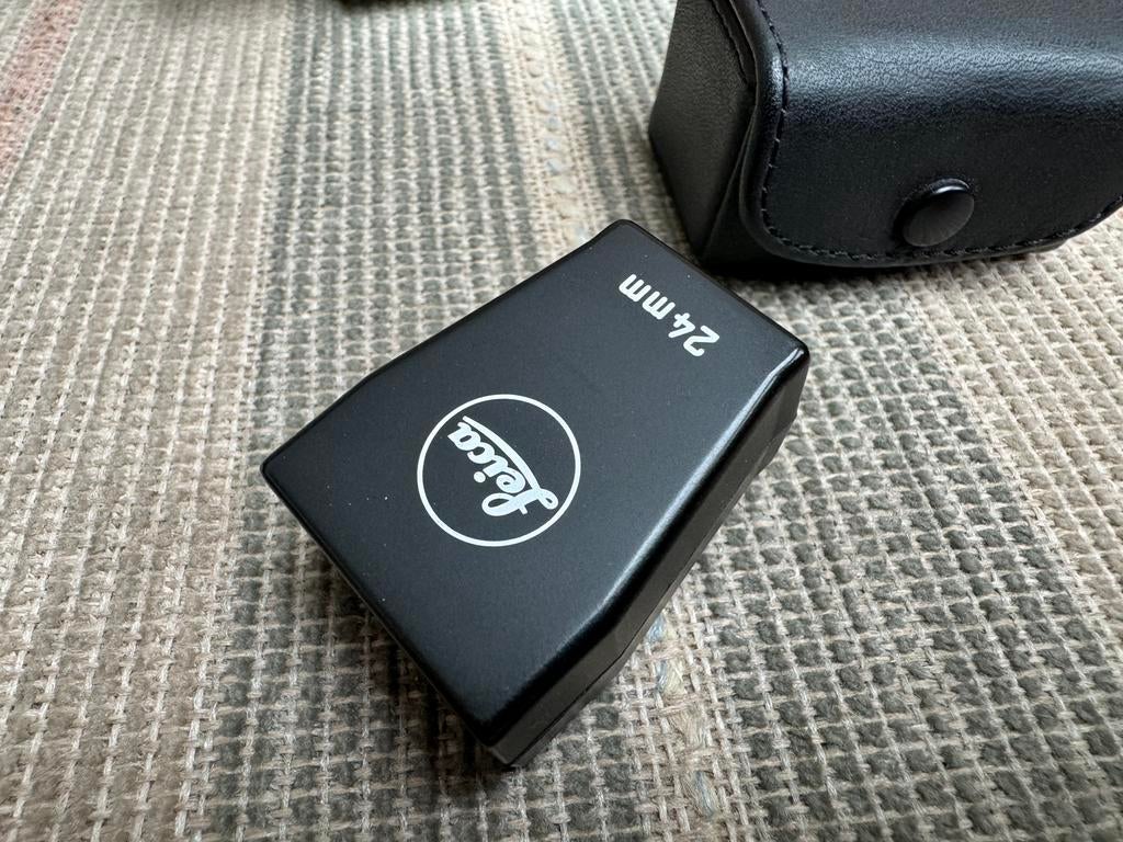 Nieuwstaat Leica 24mm Viewfinder Zoeker Finder 24 mm, Ophalen of Verzenden, Zo goed als nieuw