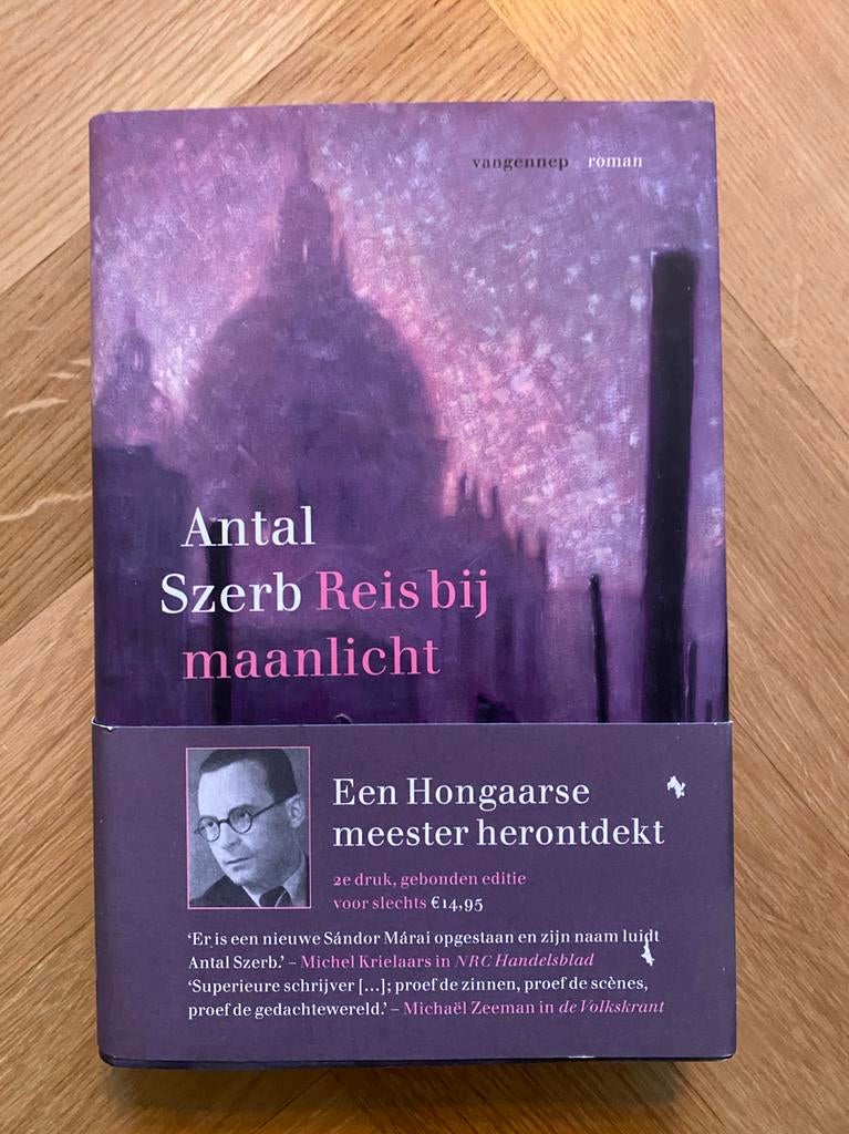 Reis bij maanlicht - Antal Szerb, Boeken, Ophalen of Verzenden, Zo goed als nieuw, Nederland