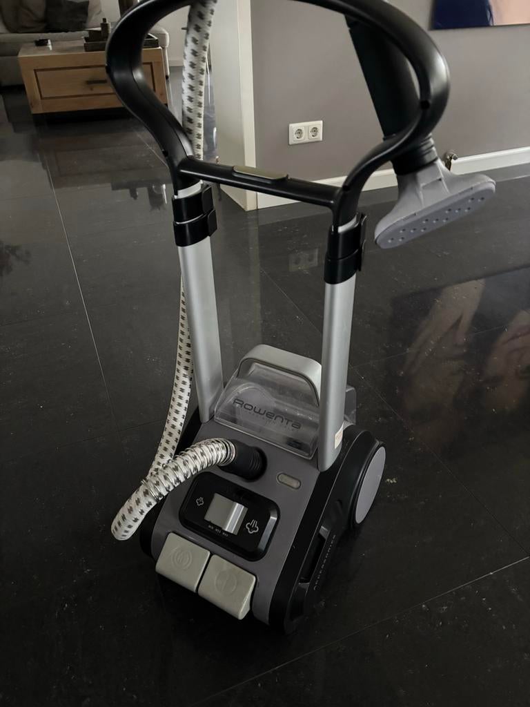 Rowenta kleding stomer en andere stoffen, Witgoed en Apparatuur, Stoomapparaten, Ophalen of Verzenden, Zo goed als nieuw, Kledingstomer