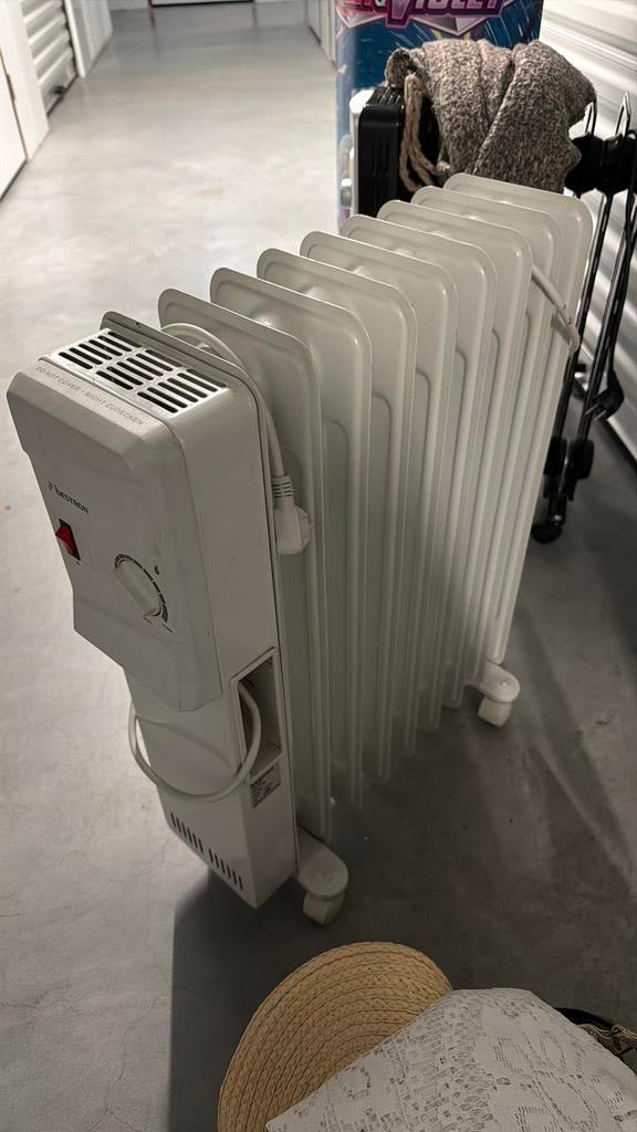 Elektrische kachel Bestron, Doe-het-zelf en Verbouw, Verwarming en Radiatoren, Ophalen, 30 tot 80 cm, Kachel, Zo goed als nieuw