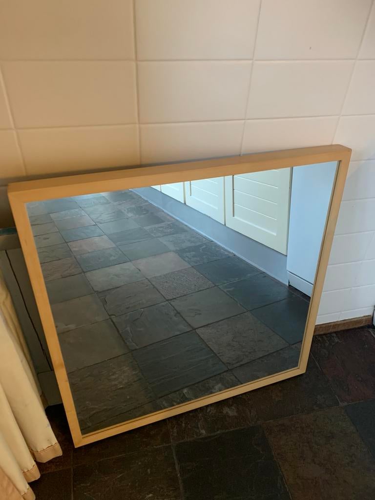 Grote Spiegel 70 x 70 cm. Van Ikea. 5 euro., Vierkant, Ophalen of Verzenden, Zo goed als nieuw, Minder dan 100 cm