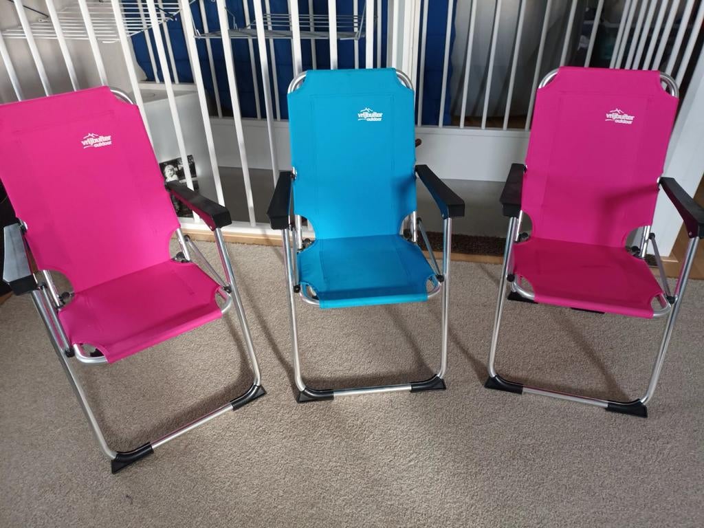 Camping stoeltjes inklapbaar, 2 roze en 1 blauw., Caravans en Kamperen, Kampeermeubelen, Ophalen, Campingstoel