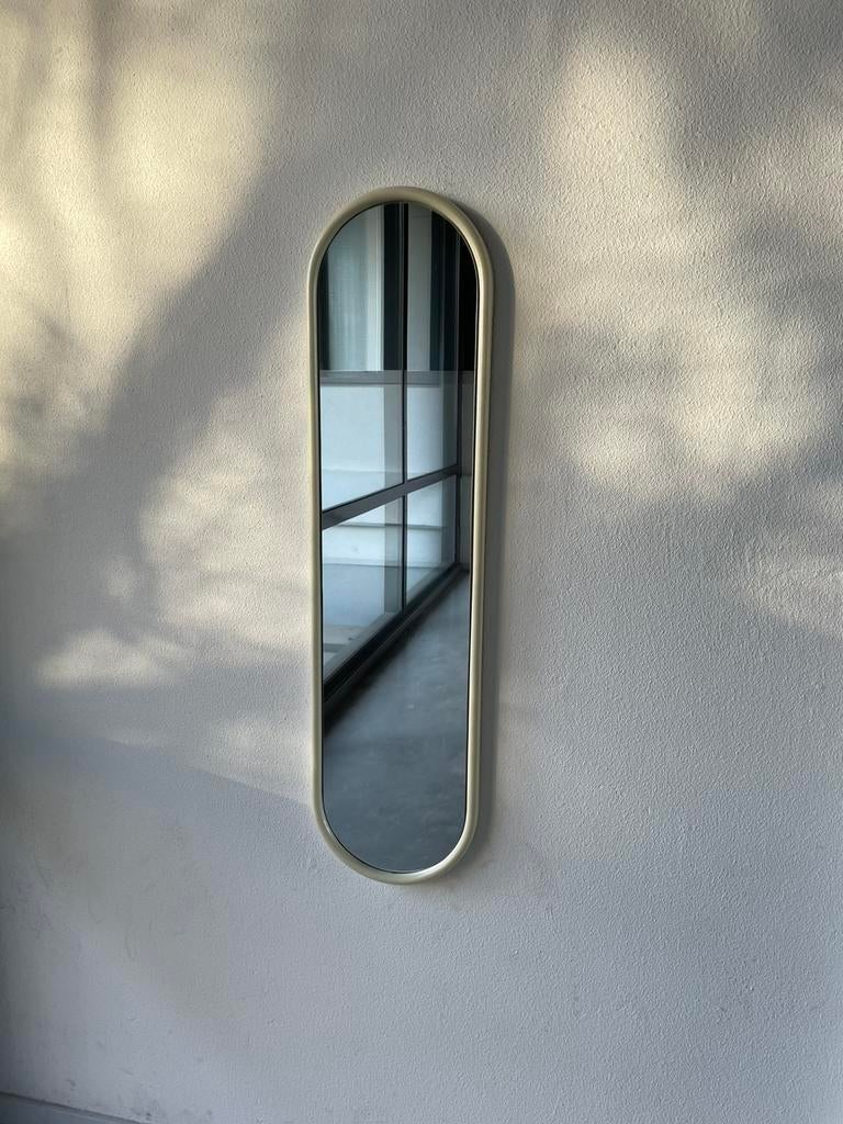 Space age spiegel jaren 60 70 kunstof, Huis en Inrichting, Woonaccessoires | Spiegels, Ophalen, Minder dan 50 cm, ., 2de hands