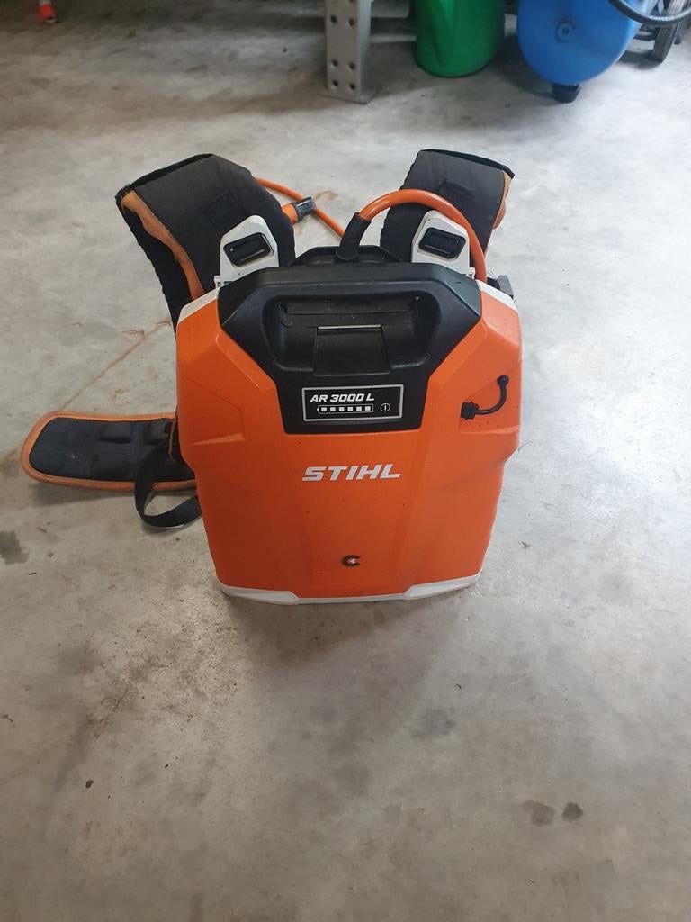 Stihl ar 3000 accu pack, Ophalen