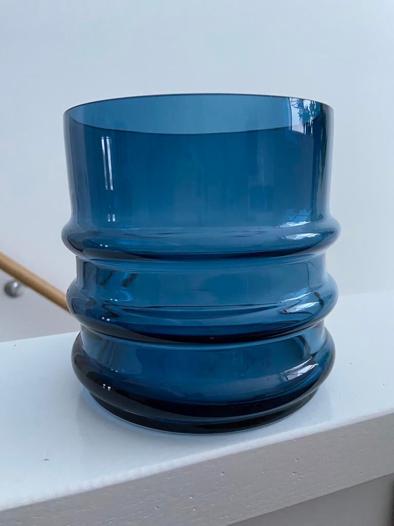 Mooie design vaas petrol kleur glas blauw groen glazen gaaf, Antiek en Kunst, Ophalen of Verzenden