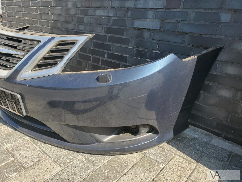 Saab 9-3 facelift voorbumper mer sproeiers 2007 - 2012 €300, Auto-onderdelen, Carrosserie en Plaatwerk, Gebruikt, Voor, Ophalen of Verzenden