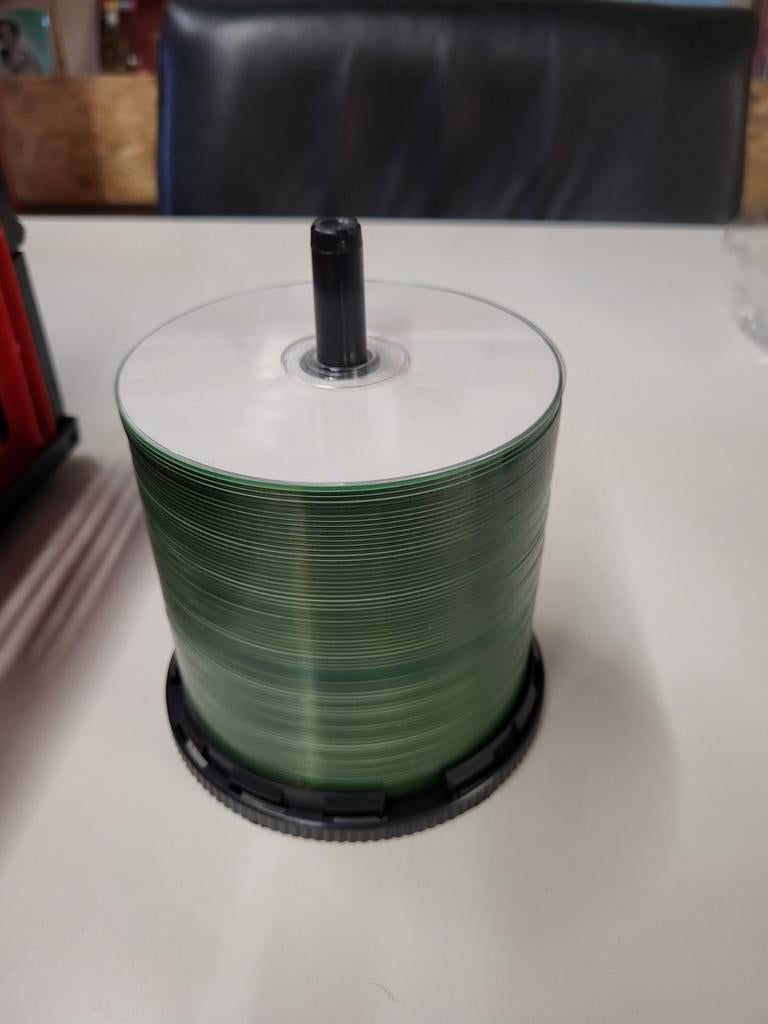 100 brandbare CD's, Ophalen of Verzenden, Kringloop Laares, Kringlooplaares128@hotmail.com, Minkmaatstraat 126