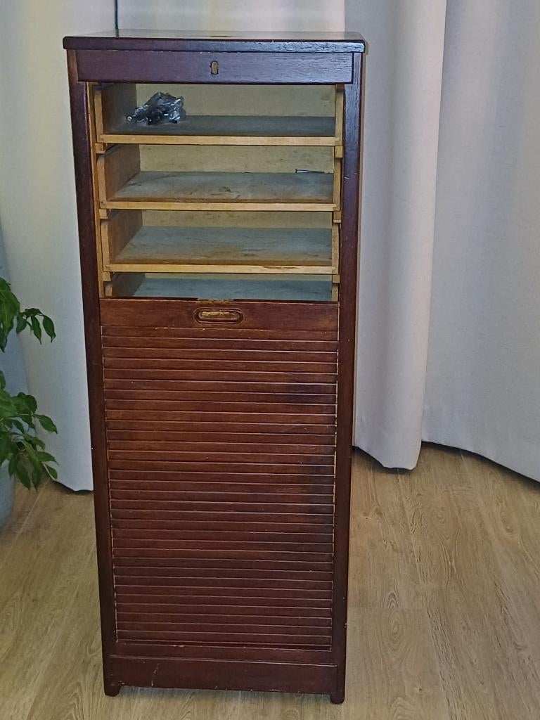 Archiefkast ptt, Ophalen