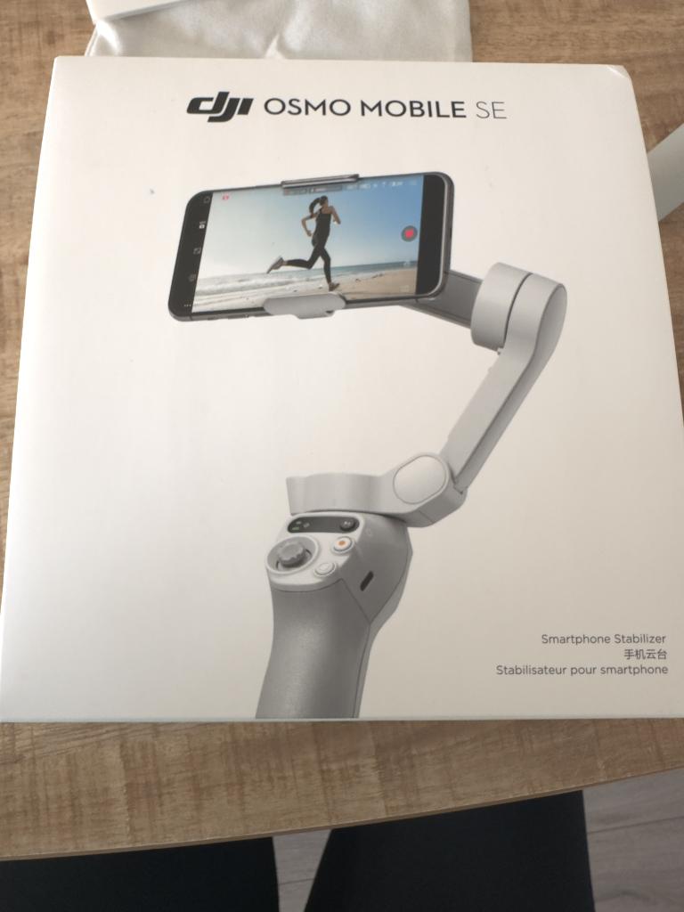 DJI Osmo Mobile SE – nieuw, ongebruikt, Audio, Tv en Foto, Fotografie | Statieven en Balhoofden, Ophalen of Verzenden, Zo goed als nieuw