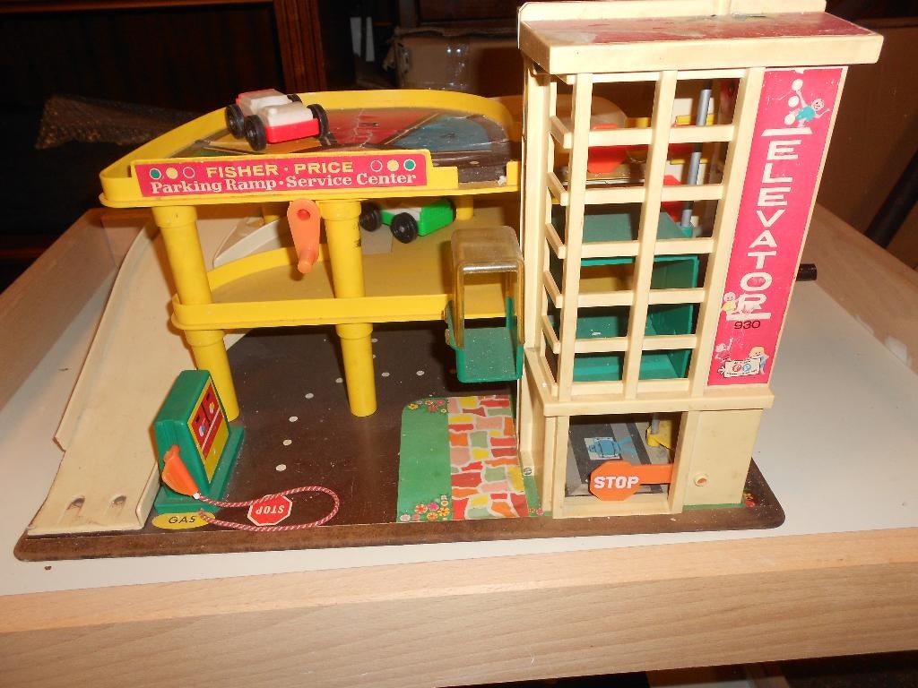 vintage oude garage van Fisher Price jaren 60, Antiek en Kunst, Antiek | Speelgoed, Ophalen of Verzenden