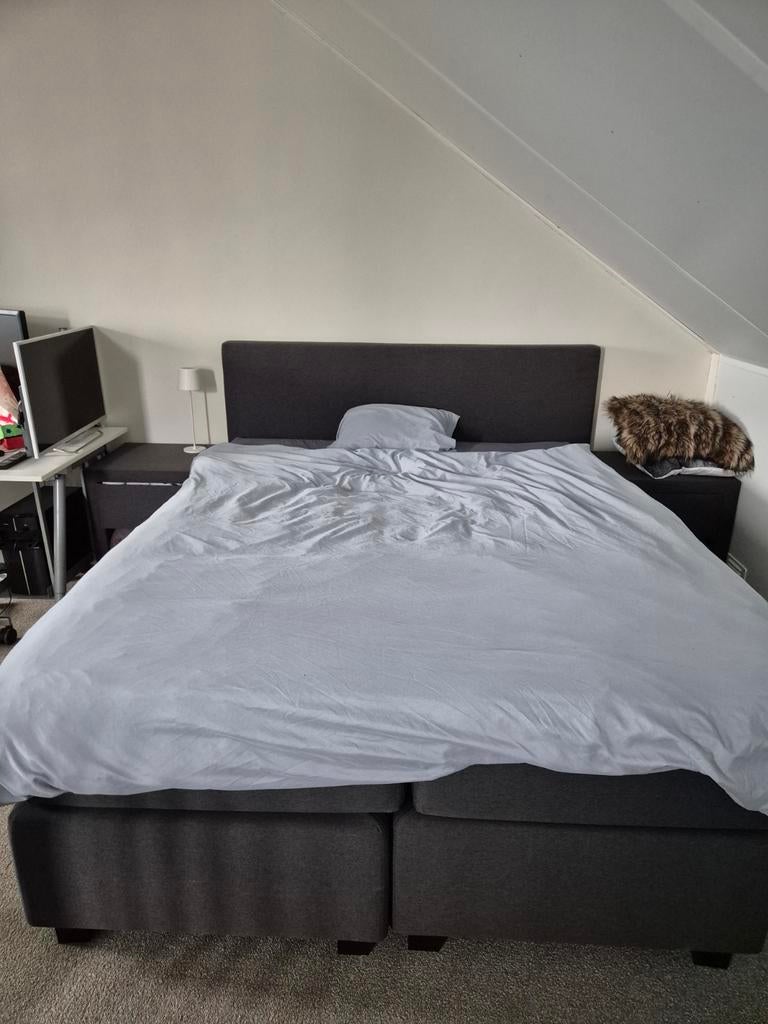 Swiss Sense boxspring + 2 Nachtkastjes, Ophalen, Tweepersoons, Zo goed als nieuw, 200 cm