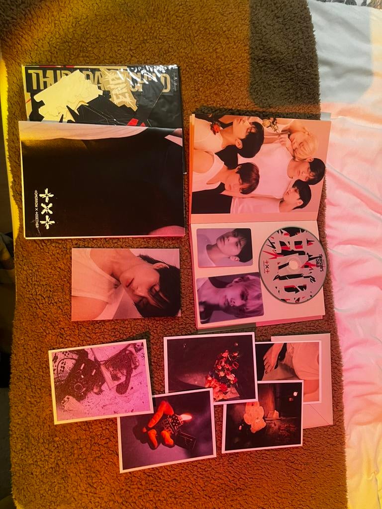 TXT MINISODE 2: THURSDAY’S CHILD ALBUM - Red vers., Ophalen of Verzenden, Gebruikt, Pop