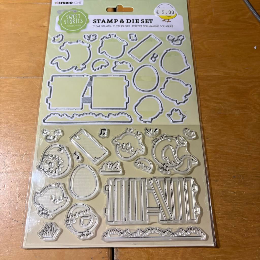Sweet stories snijmal / stempel set kuikens, Hobby en Vrije tijd, Kaarten | Zelf maken, Ophalen of Verzenden, Zo goed als nieuw