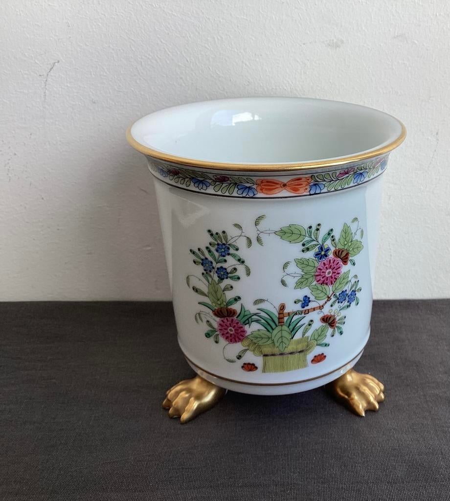 HEREND Hungary potje, vaas met 3 klauwvoeten, Verzamelen, Ophalen of Verzenden, Porselein