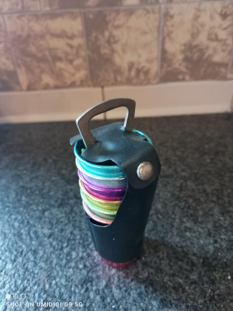 Vintage aluminium bekers in etui met flessen opener, Verzamelen, Retro, Ophalen of Verzenden, Huis en Inrichting