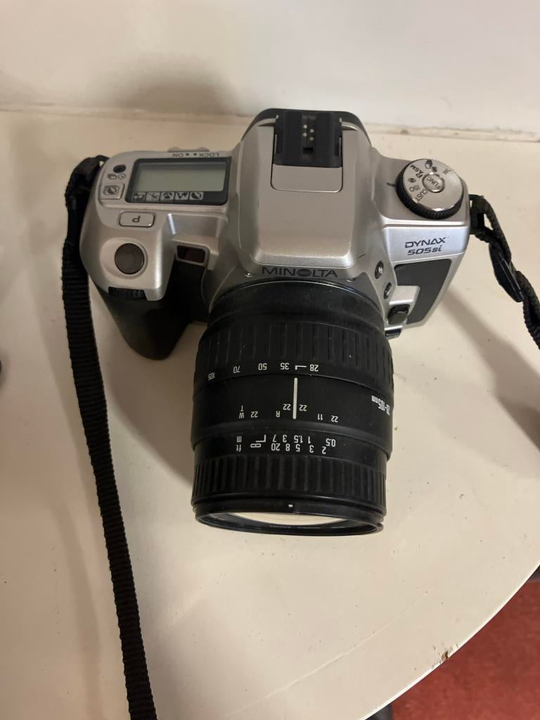 Minolta Dynax 505si Spiegelreflexcamera met Sigma Zoomlens, Ophalen of Verzenden, Zo goed als nieuw, Spiegelreflex, Minolta