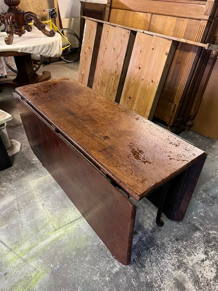 Vind dit model tafel !!, Antiek en Kunst, Ophalen of Verzenden