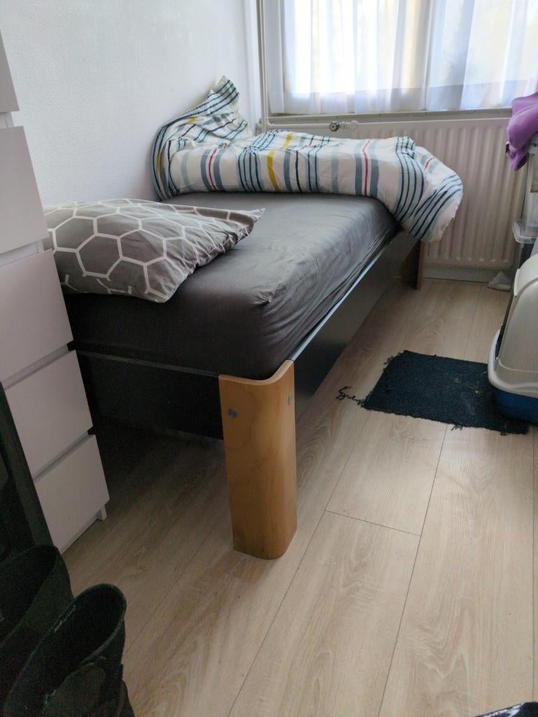 Auping Auronde bed 200 x 90 cm, Ophalen, 90 cm, Eenpersoons, Zo goed als nieuw