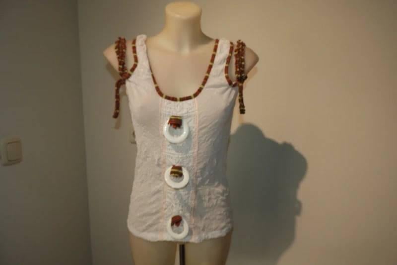 Save the Queen witte top kleur accenten ringen voorkant S, Kleding | Dames, Verzenden, Zo goed als nieuw, Wit, Save the queen