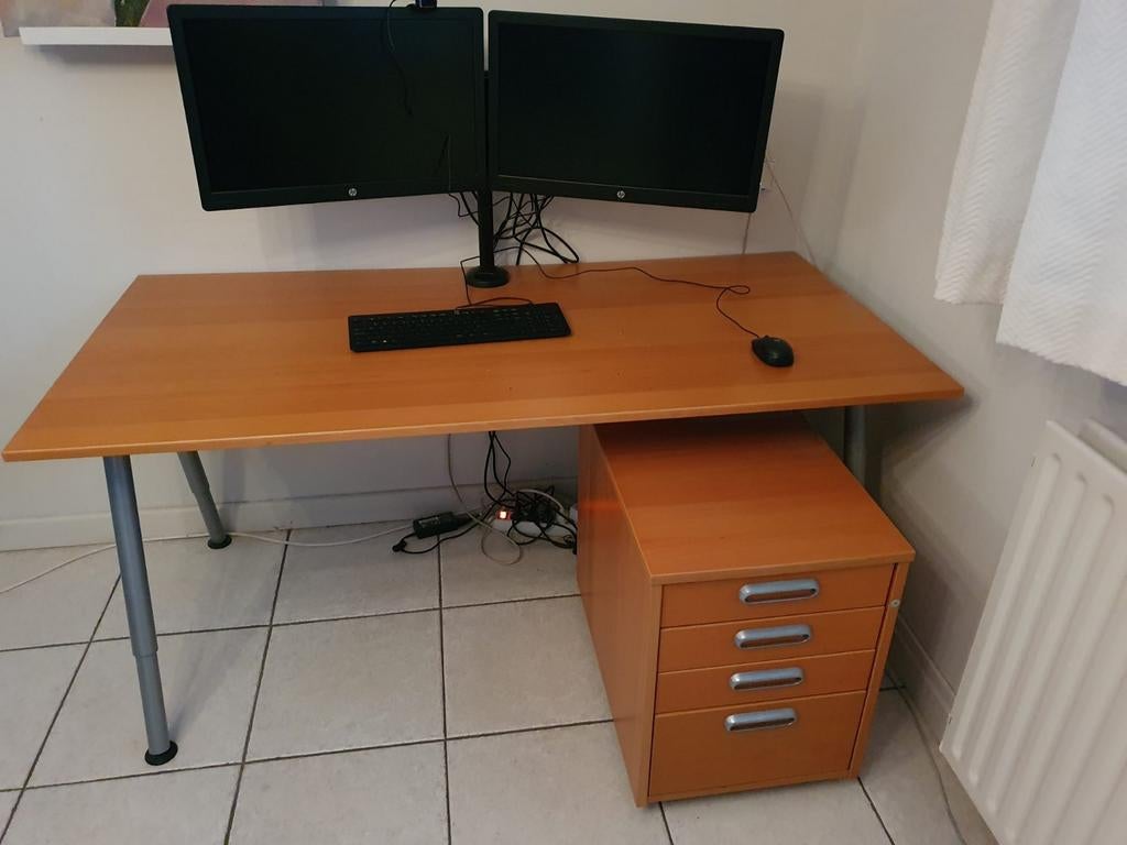 Ikea Galant Bureau opstelling, Ophalen