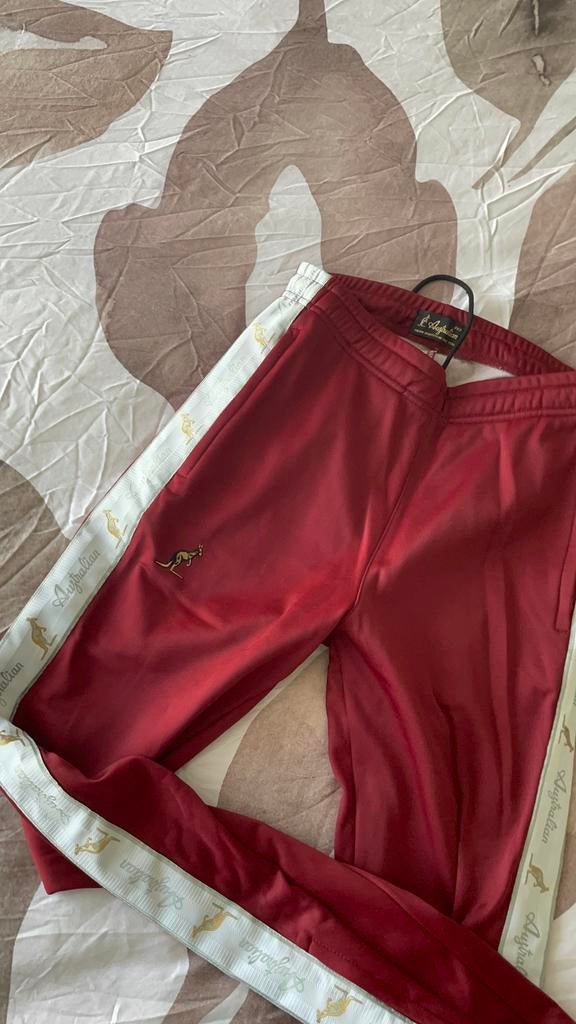 Gloednieuwe bordeaux aussie te koop, Overige kleuren, Verzenden, Nieuw, Maat 34 (XS) of kleiner