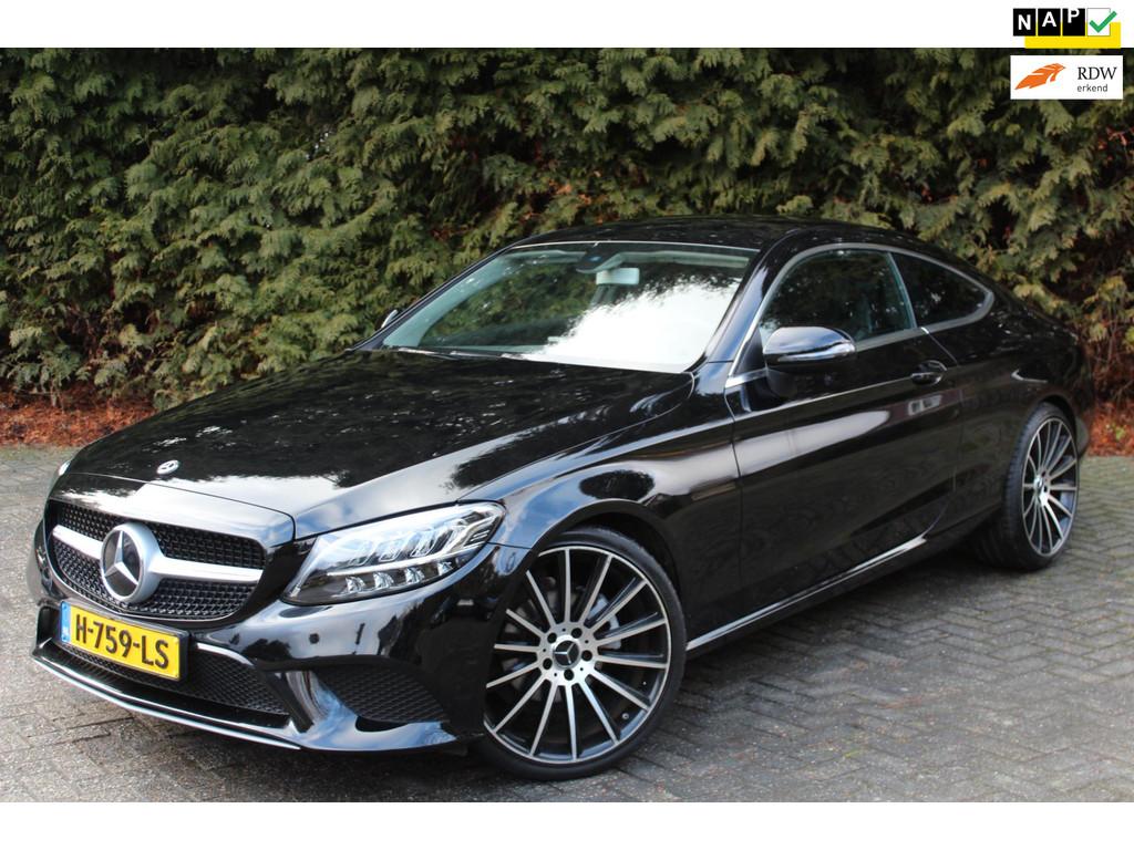 Mercedes-Benz C-klasse Coupé 180 Automaat 156PK BTW-auto| P, Automaat, 4 stoelen, Leder en Stof, Zwart