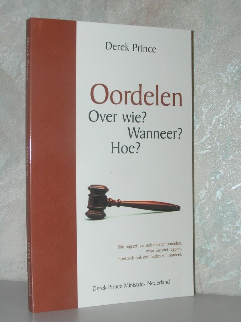 Derek Prince - Oordelen, Ophalen of Verzenden, Zo goed als nieuw, Christendom | Katholiek