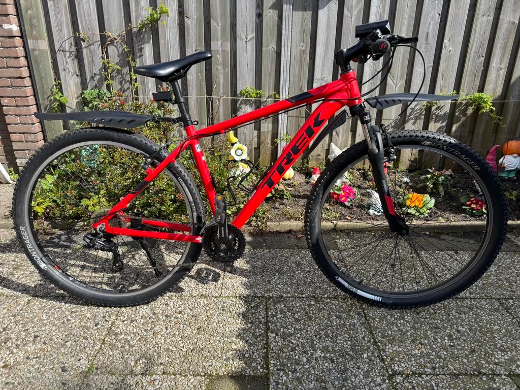 Supermooie Trek Marlin 4 mountainbike 29 inch, Fietsen en Brommers, Fietsen | Mountainbikes en ATB, Ophalen, Zo goed als nieuw