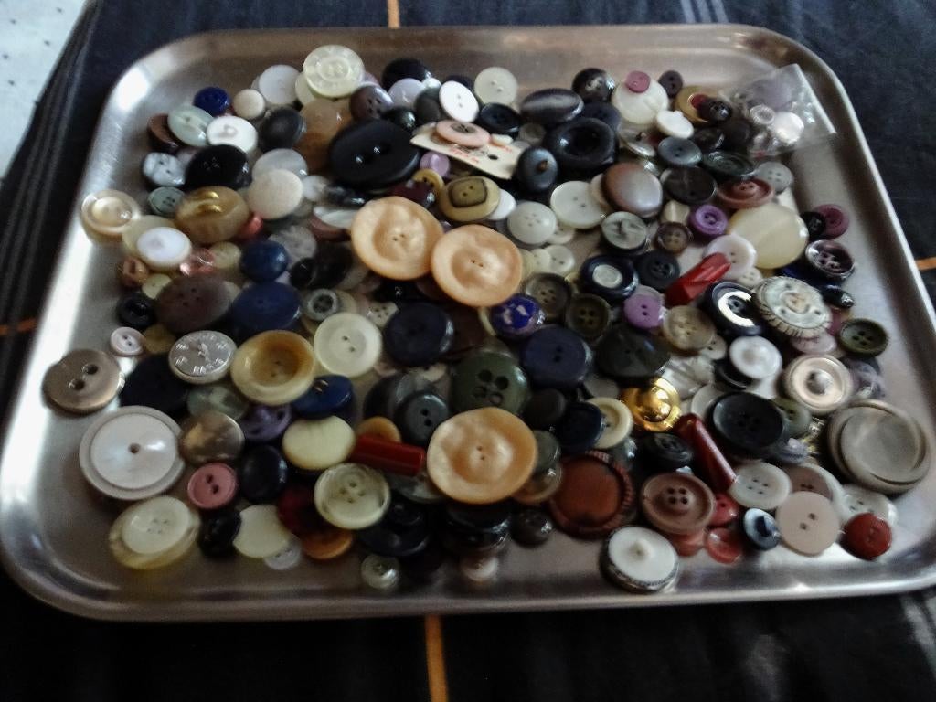 Ongeveer 350 gram oude knopen, Verzenden, Gebruikt, Knoop of Knopen