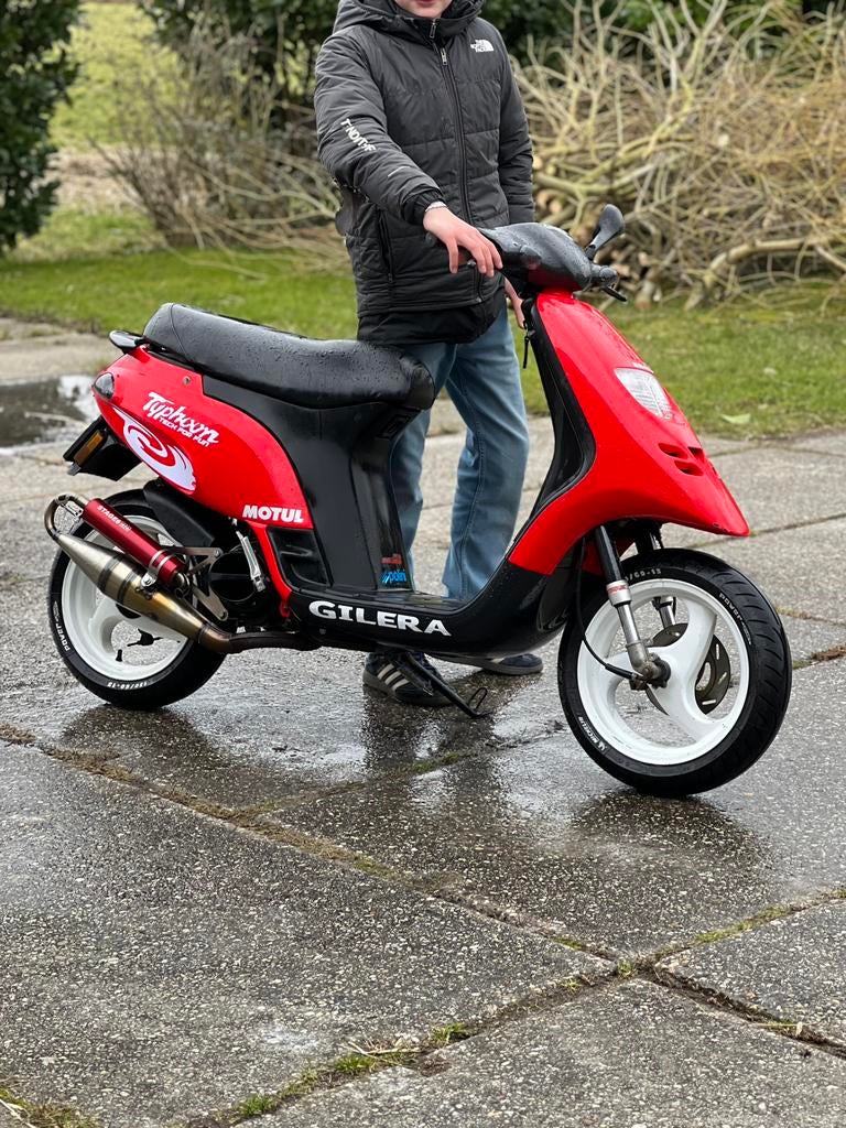 Gilera Typhoon ruilen!, Fietsen en Brommers, Scooters | Piaggio, Tweetakt, Gebruikt, Overige modellen, Ophalen of Verzenden