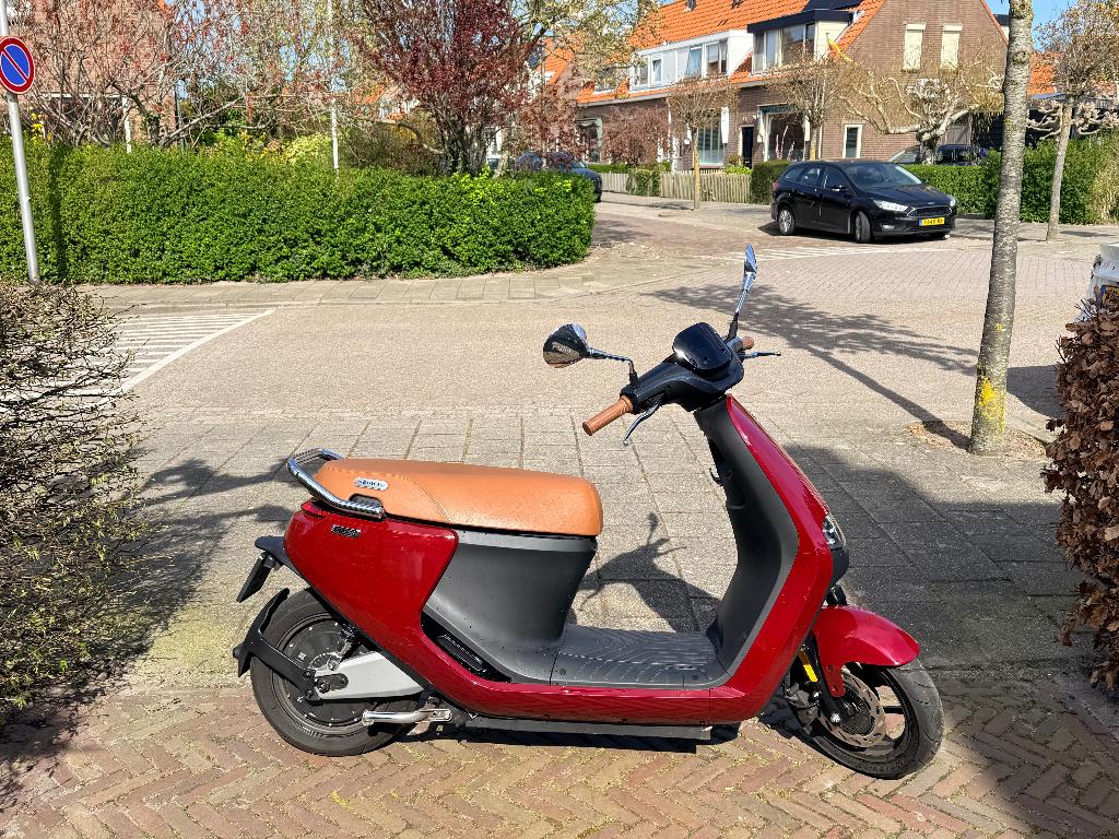 Segway e125s scooter 45km, Fietsen en Brommers, Brommeronderdelen | Scooters, Ophalen, Zo goed als nieuw, Overige typen, Overige merken