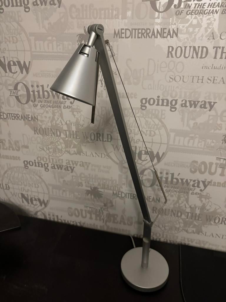 Verstelbare en Roteerbare Bureaulamp - Zilverkleurig, Ophalen, Gebruikt, Metaal, 50 tot 75 cm