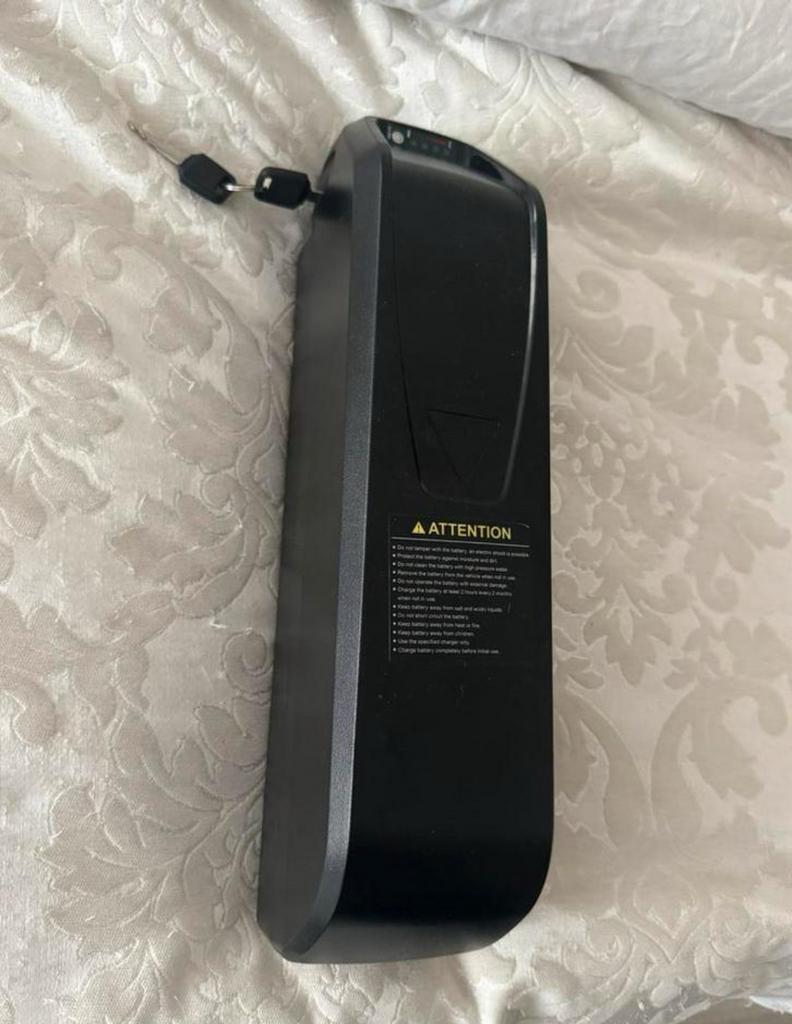 V8 accu, Ophalen of Verzenden, Zo goed als nieuw