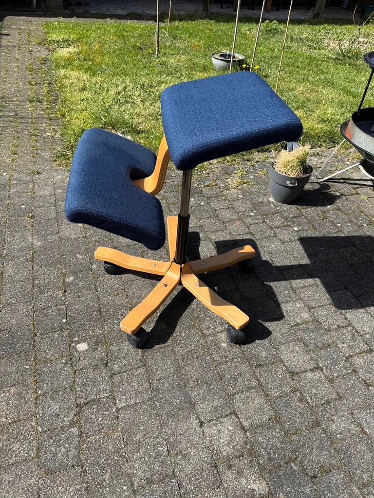 Varier (Stokke) Wing kruk op wielen, Ophalen, Zo goed als nieuw