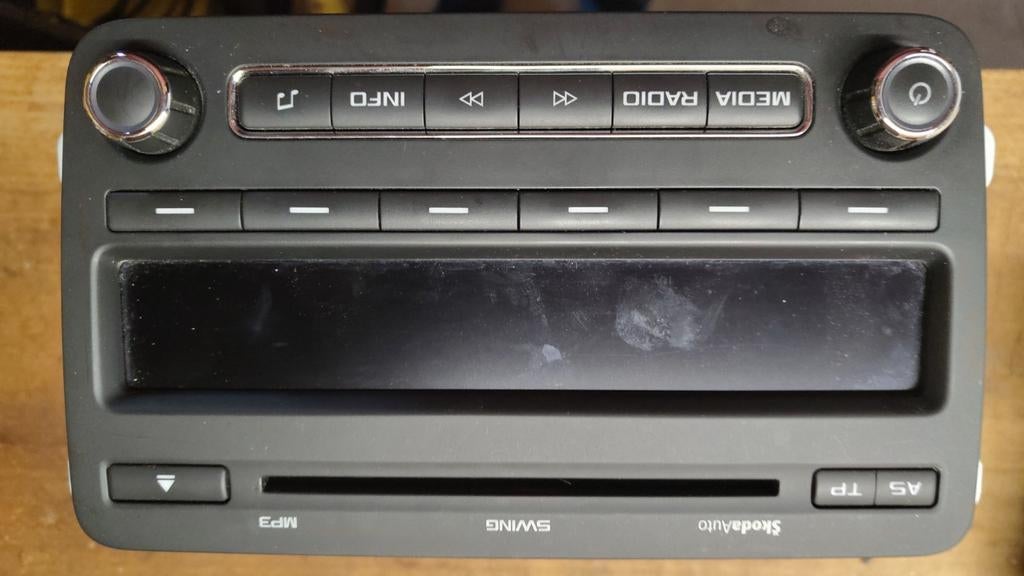 Skoda Inbouw Autoradio CD/MP3-speler Fabia Greenline 2010, Auto diversen, Autoradio's, Ophalen