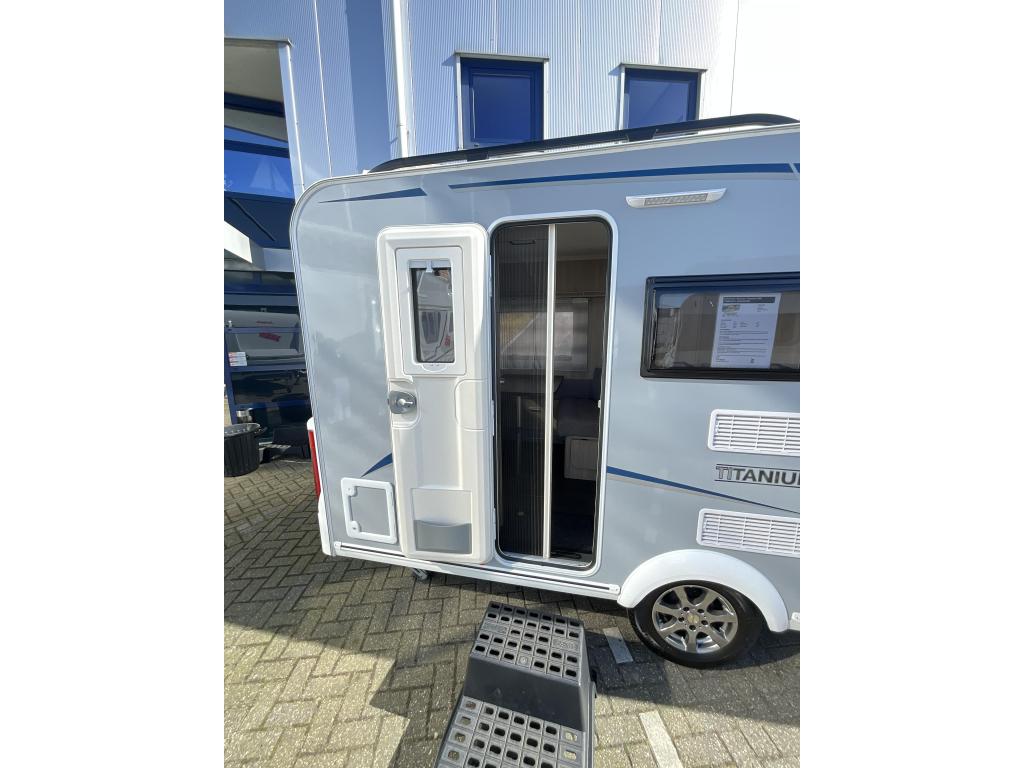 Caravelair Antares Titanium 390 COMPACT-VOORTENT, Bedrijf, Treinzit, 4 tot 5 meter, Schokbreker