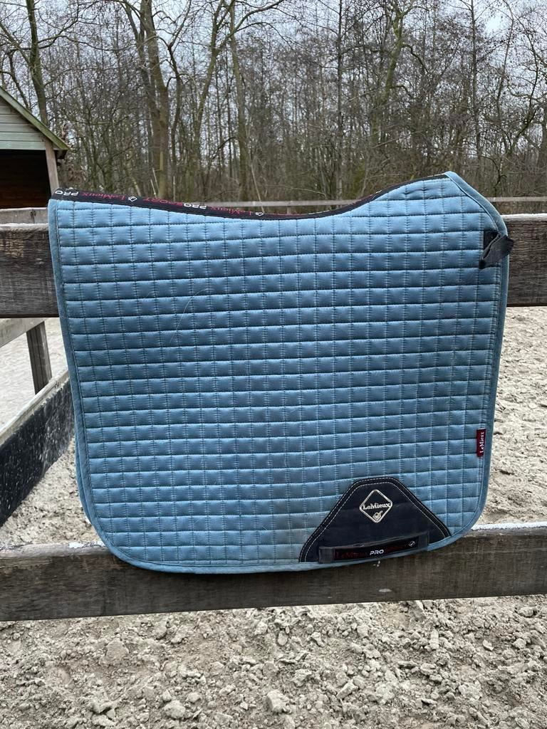 Lemieux ice blue suede full, Dieren en Toebehoren, Paarden en Pony's | Dekens en Dekjes, Ophalen of Verzenden, Zo goed als nieuw