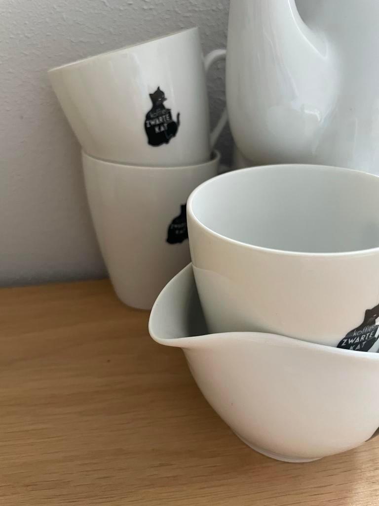 Koffieservies Zwarte Kat, Ophalen of Verzenden, Zo goed als nieuw, Overige stijlen, Porselein