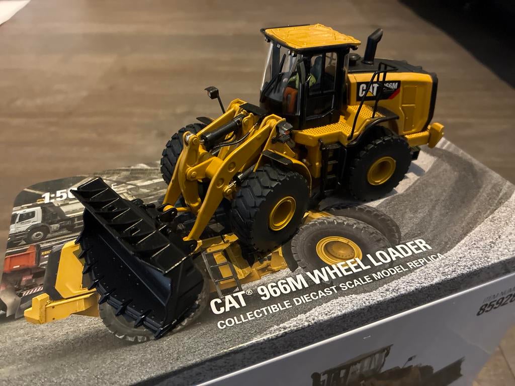 Diecast Masters Caterpillar 966M Wiellader met OVP, Overige merken, 1:50 of kleiner, Overige typen, Nieuw