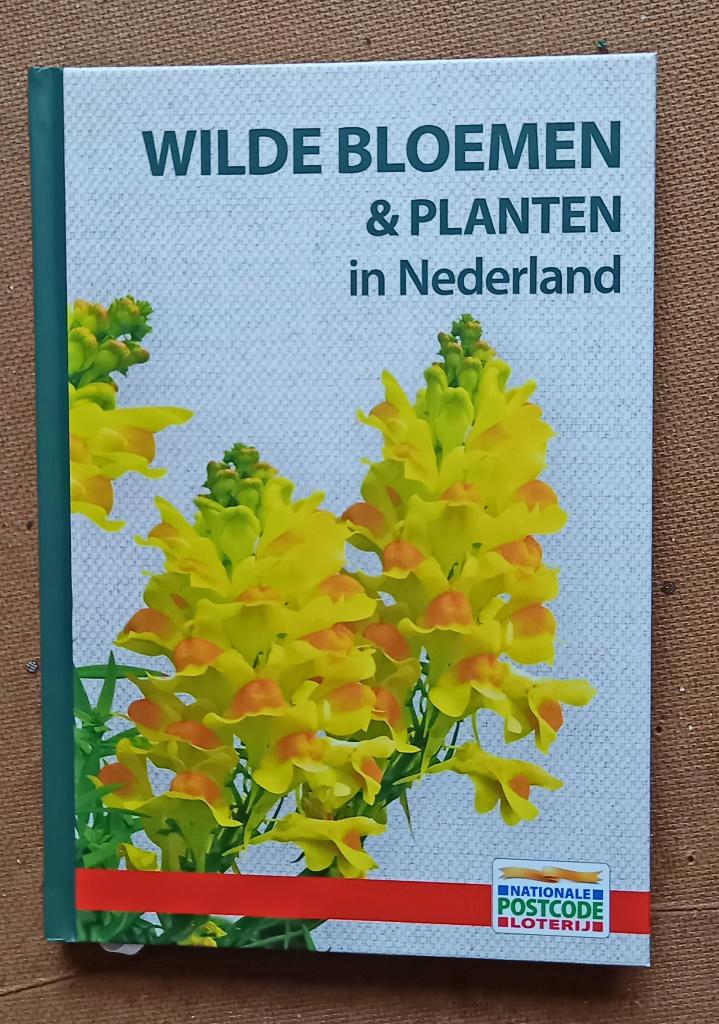 2 Postcodeloterij boeken: Wilde Planten-Bloemen+Wilde Dieren, Boeken, Natuur, Ophalen of Verzenden, Nieuw, Bloemen, Planten en Bomen