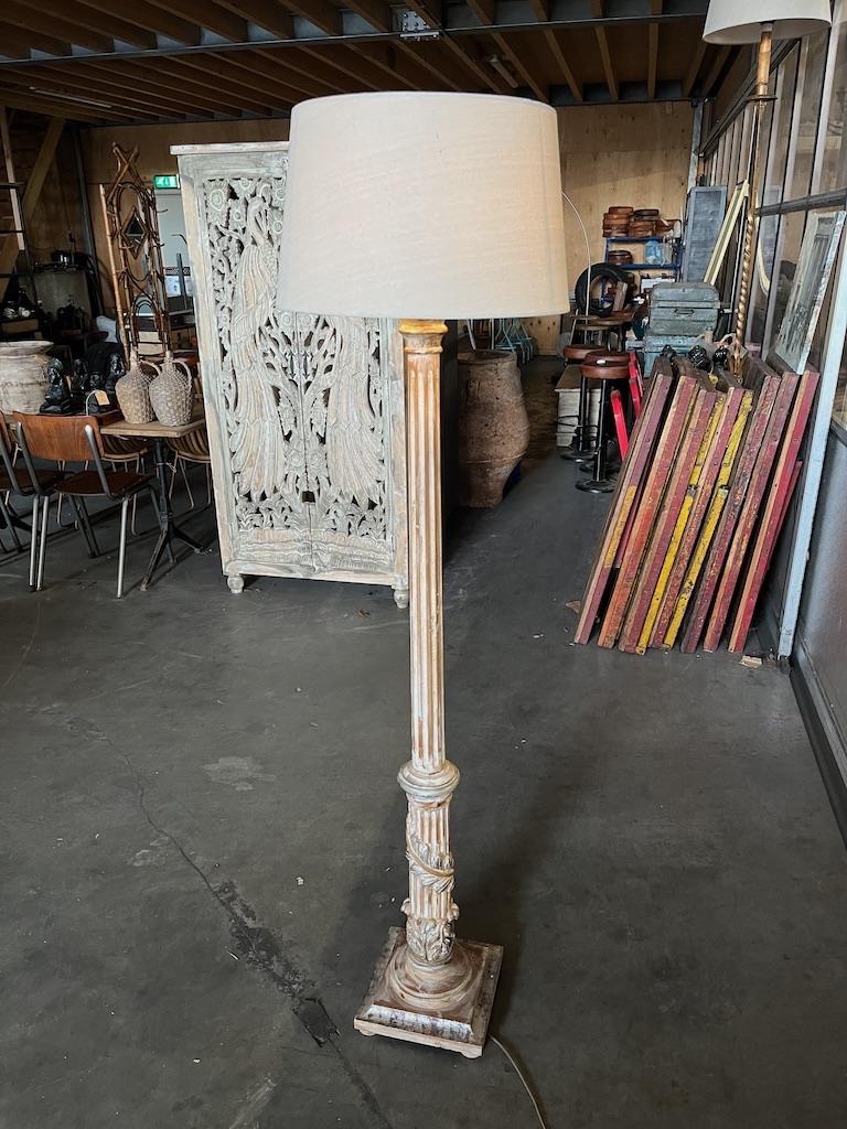 Antieke Staande Lamp zeer fraai gesneden houtwerk, Antiek en Kunst, Ophalen