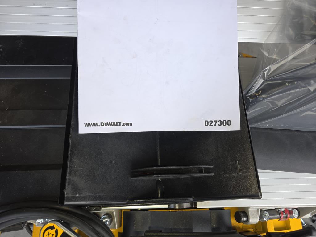 DeWalt vlak- en vandiktebank D27300, Ophalen, Zo goed als nieuw, Elektrisch