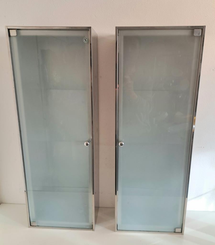 Twee Mooi RVS badkamer hangkastje
Zgan RVS badkamer hangkast, Ophalen, Minder dan 50 cm, Overige typen, Zo goed als nieuw