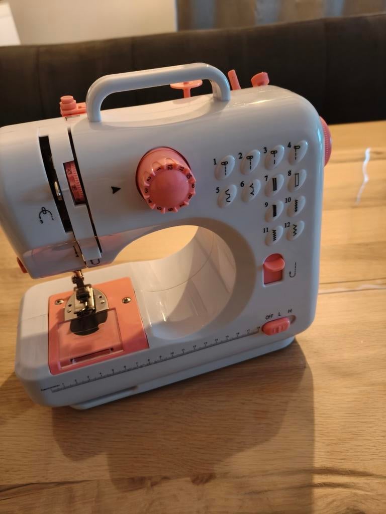 Mini naaimachine, Ophalen of Verzenden, Naaimachine, Overige merken