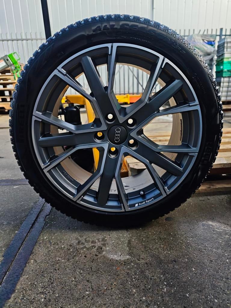18 inch velgen met all season banden, Auto-onderdelen, Banden en Velgen, Ophalen, 18 inch, Banden en Velgen, All Season