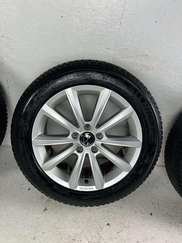 Originele Volkswagen T-Roc velgen 17" 5x112 Merano winter, Auto-onderdelen, Niet ingevuld, Banden en Velgen, Niet ingevuld, 17 inch
