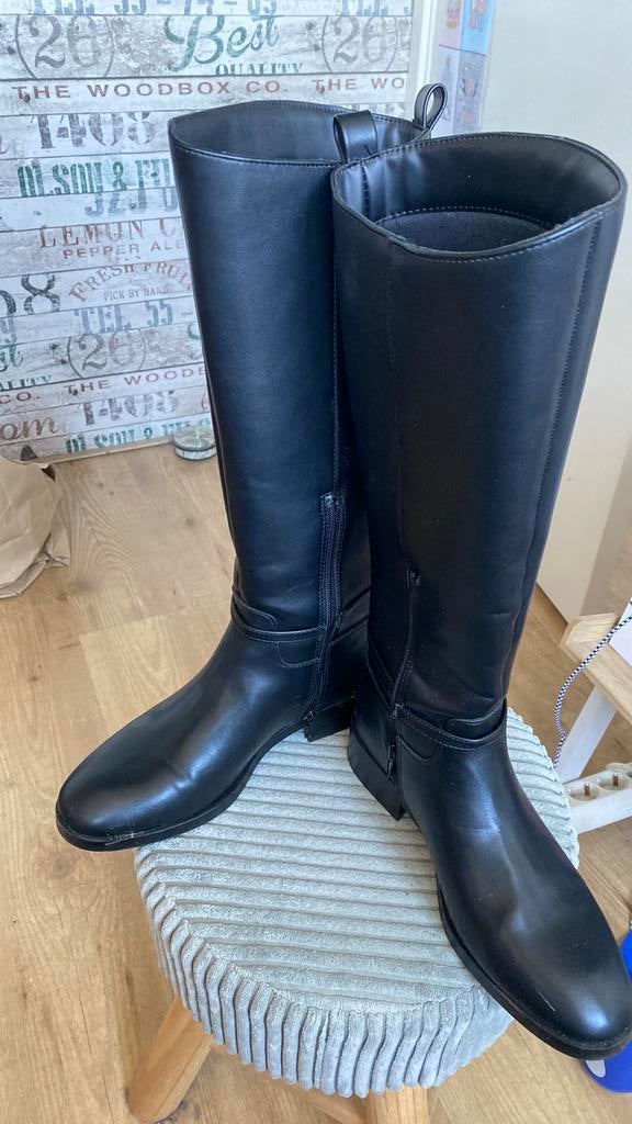 Zwarte laarzen primark mt 38, Ophalen, Zo goed als nieuw, Zwart, Hoge laarzen