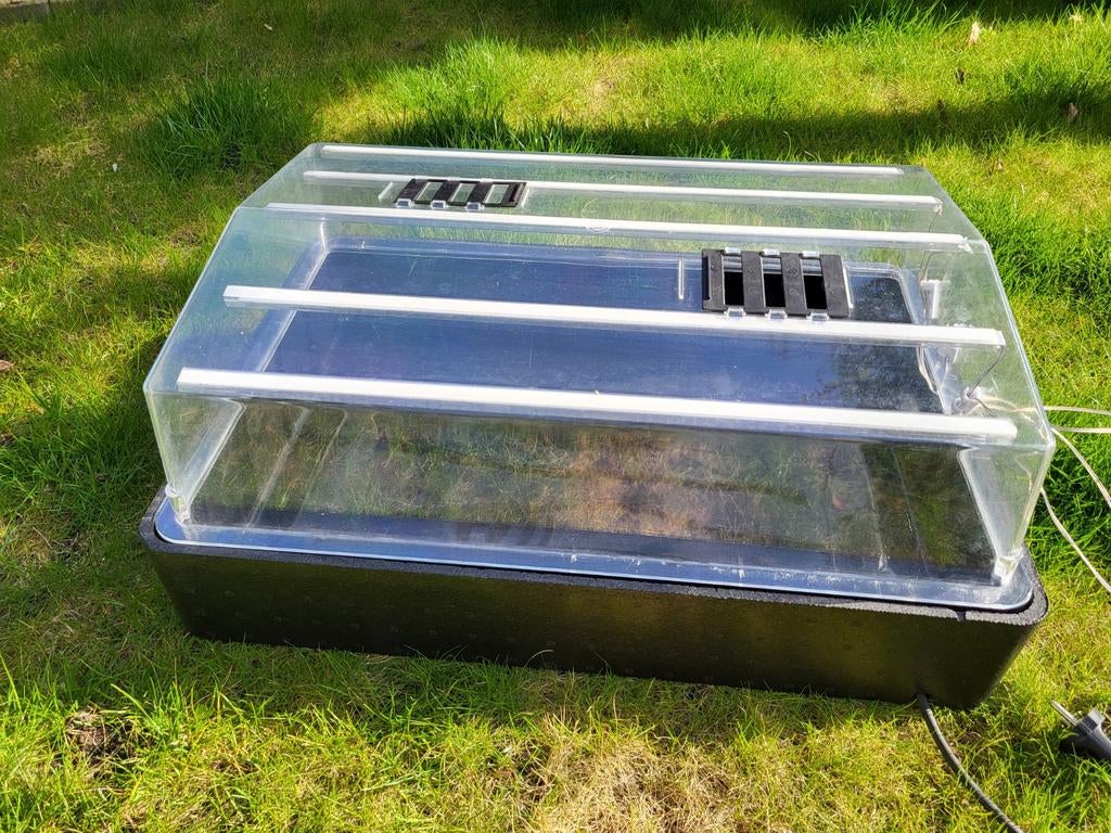 Verwarmde kweekkas met led groeiverlichting 60x40x25cm, Tuin en Terras, Kweekspullen, Ophalen of Verzenden