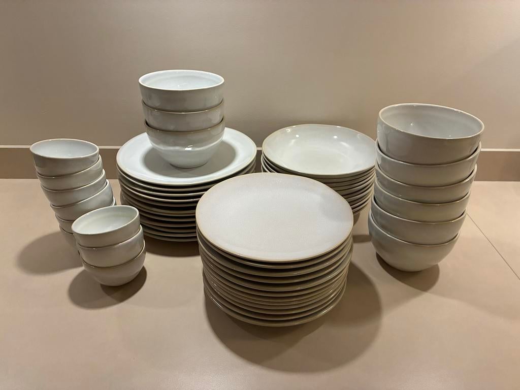 Complete set Hema - Porto Reactief - Wit, Ophalen, Keramiek, Zo goed als nieuw, Effen