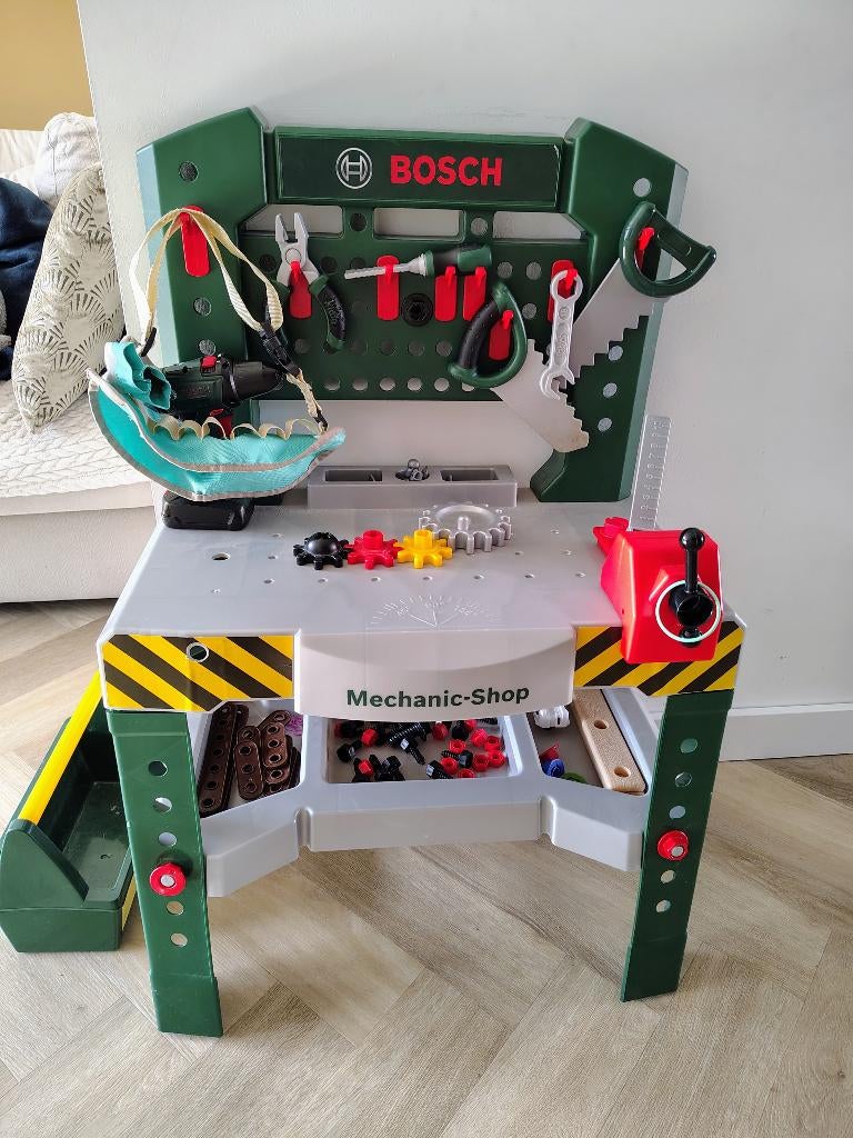 Complete Bosch werkbank voor kinderen (incl. accessoires), Kinderen en Baby's, Speelgoed | Educatief en Creatief, Ophalen, Zo goed als nieuw